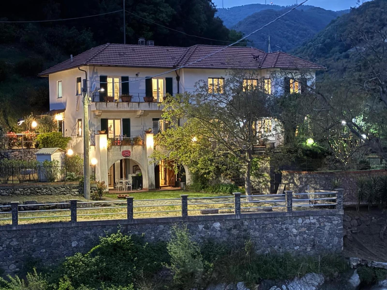 Appartamento In Villa A 5 Km Dal Mare Albisola Superiore Exteriér fotografie